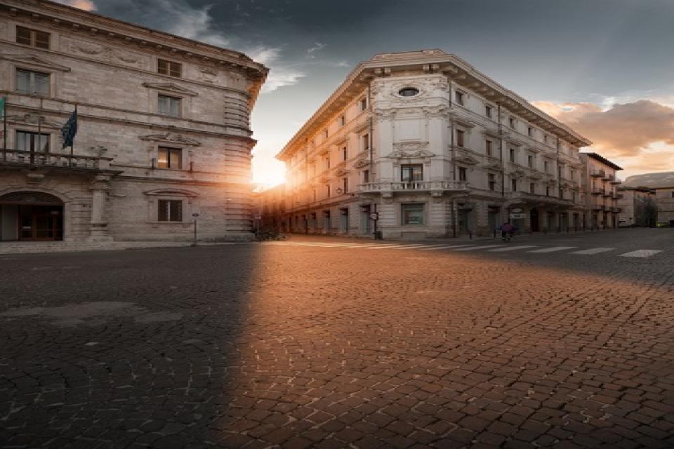 The Passeggiata: An Unmistakable Italian Tradition